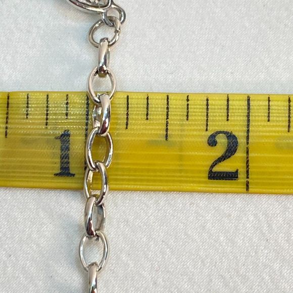 Silver Tone Princess Necklace Clear Tear Drop Rhinestones Varying Sizes - Picture 8 of 10